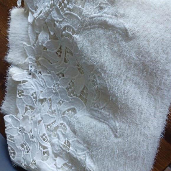 Sweater - Picture 10 of 16